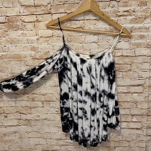 Forever 21 TieDye Cold Shoulder Flowy Top
